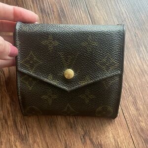 Louis Vuitton vintage monogram portefeiulle Elise trifold wallet